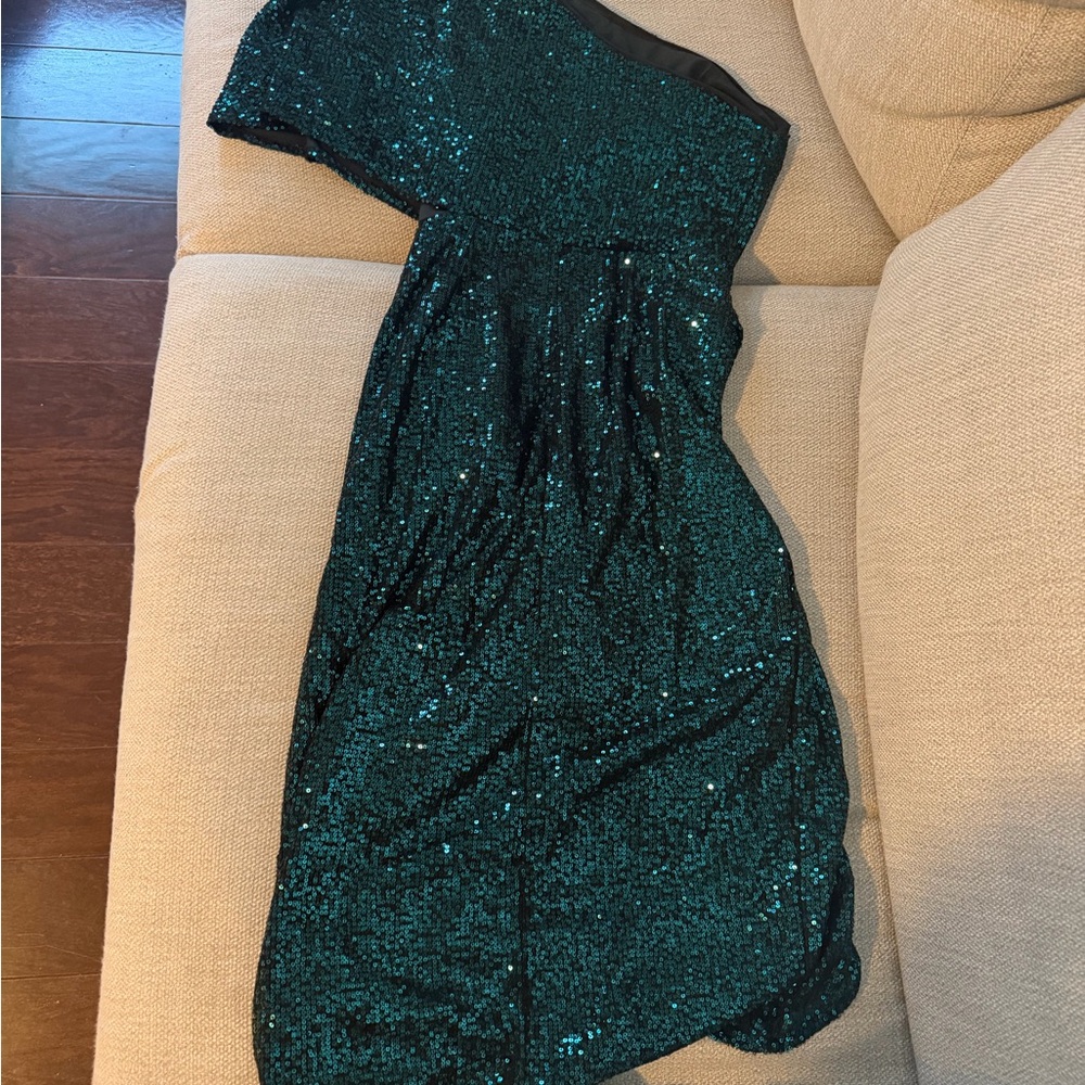 Elegant Green Sequin Midi Dress
